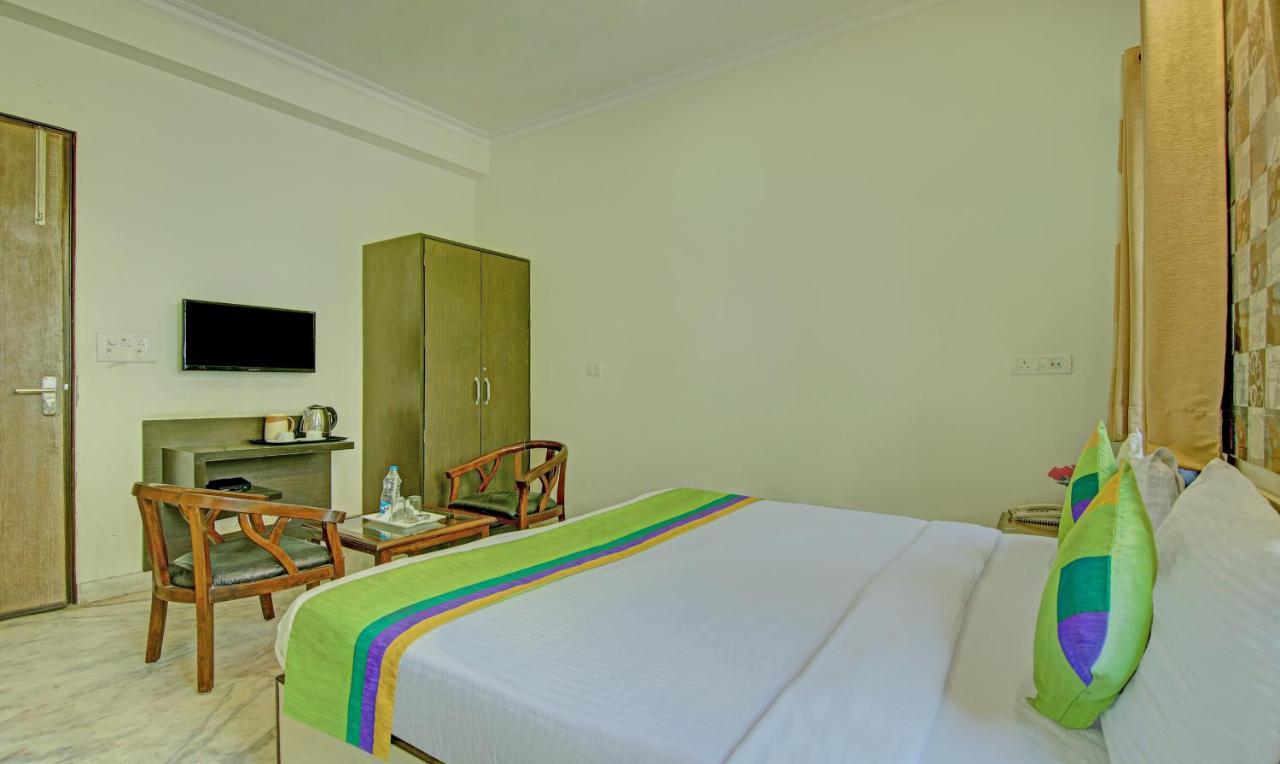 Itsy Hotels Swastika Inn Sector 26 Noida Extérieur photo