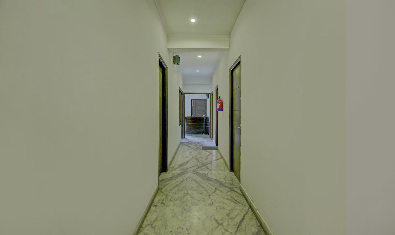 Itsy Hotels Swastika Inn Sector 26 Noida Extérieur photo